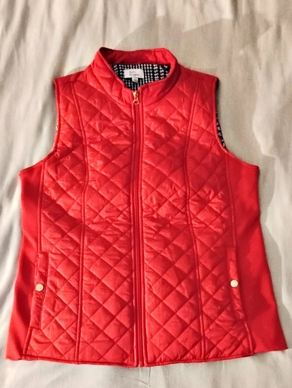 Kim Rogers Quilted Houndstooth-Lined Vest in Red Small